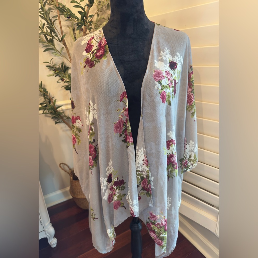 Floral kimono